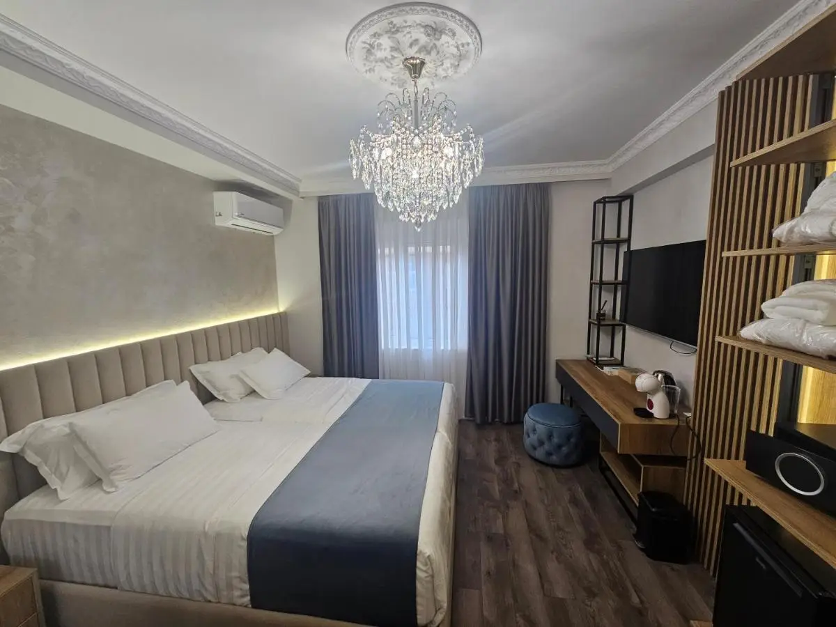 NS Luxury Suites