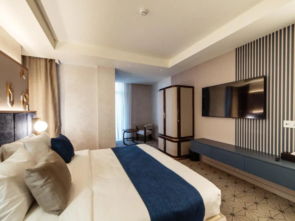 Meridian Luxury Boutique Hotel