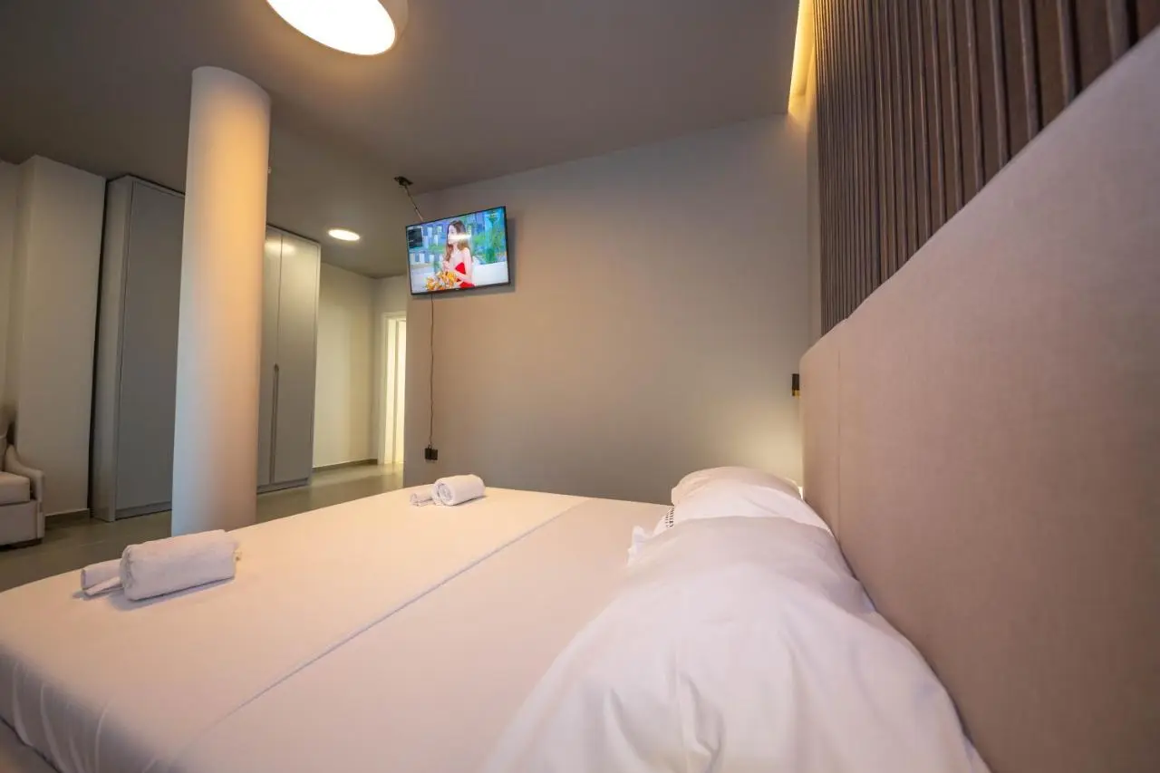 Lake View Rooms Ksamil