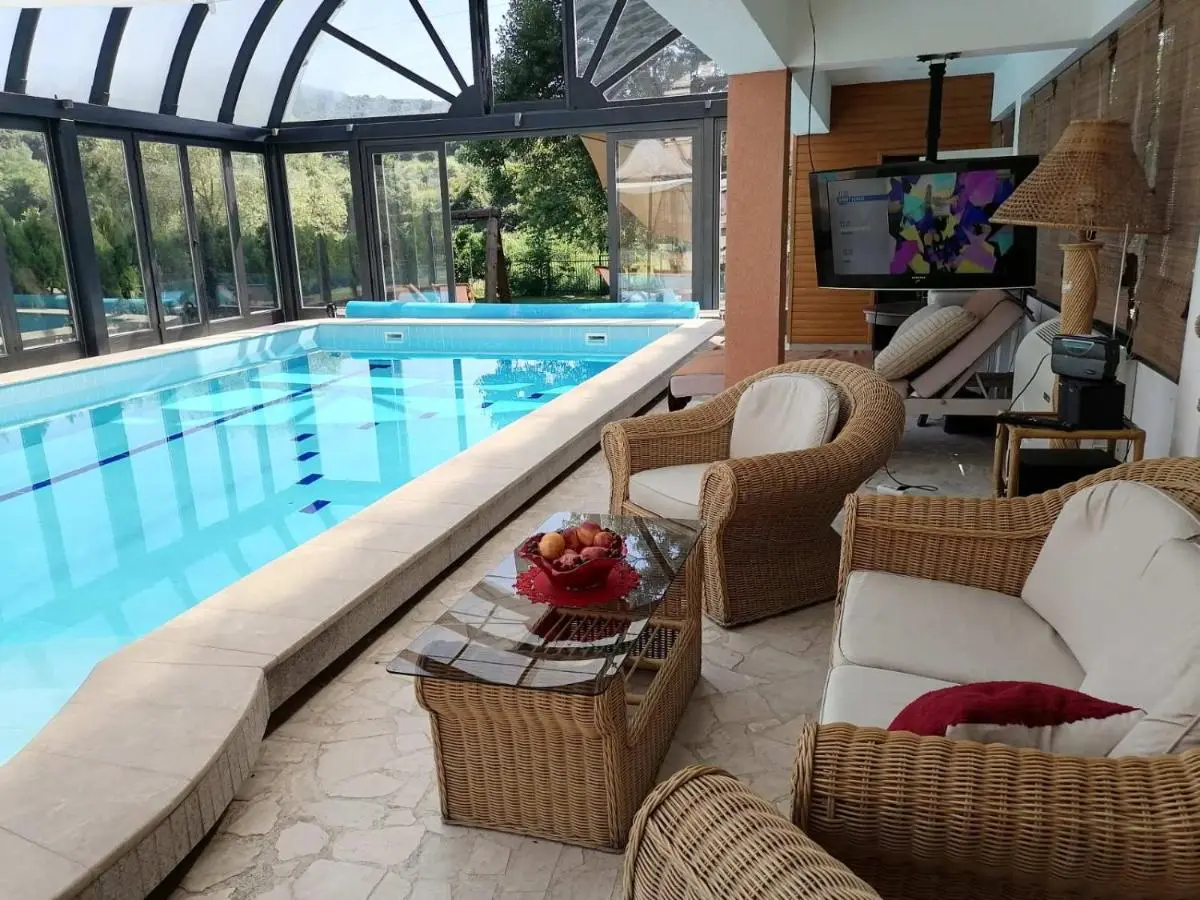 Deluxe Villa Coast River Sarajevo