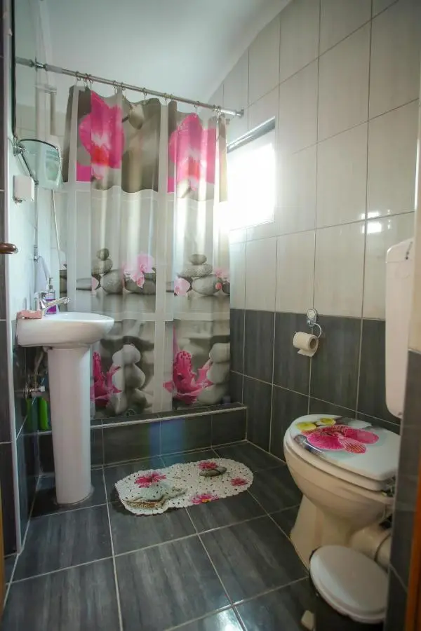 Hostel Adi