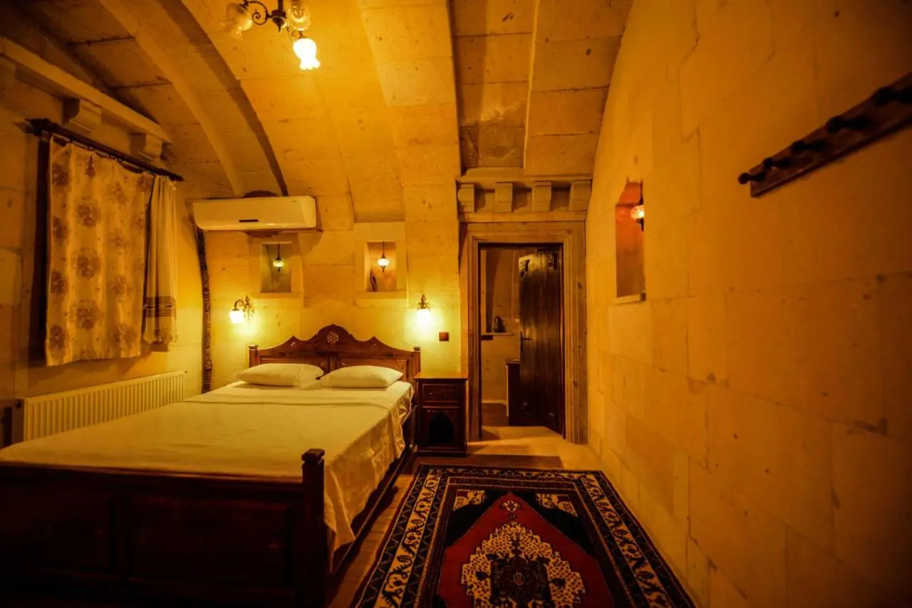 Vineyard Cave Hotel