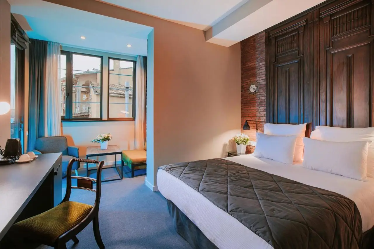 TbiliSee Hotel