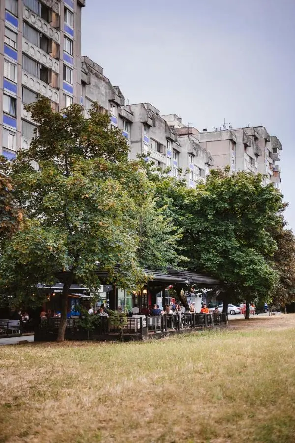 Central Apartment 44