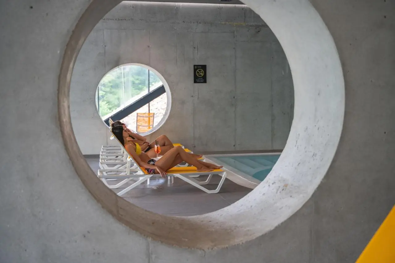 Hotel Nomad