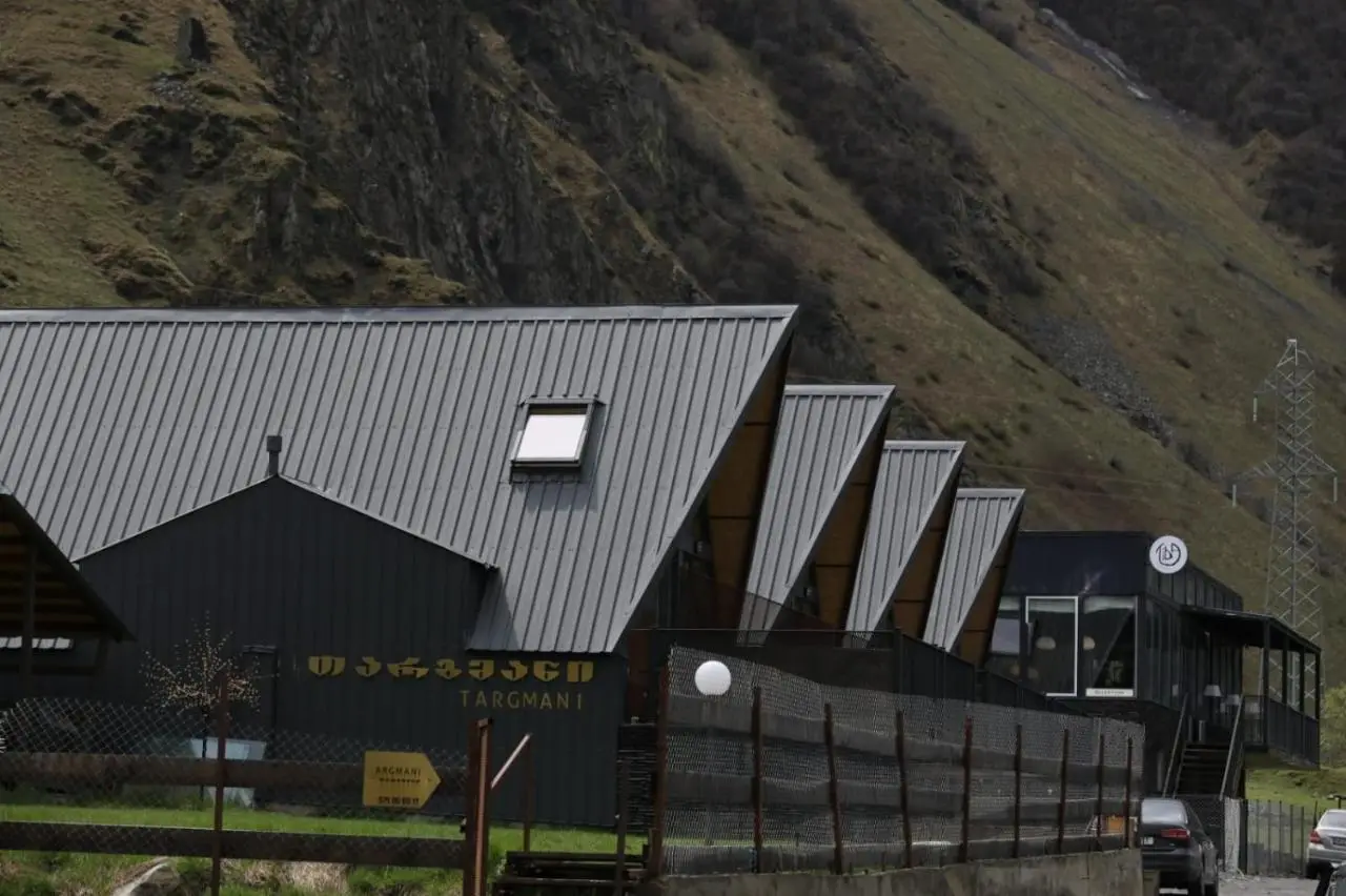 Kazbegi Targmani Cottages