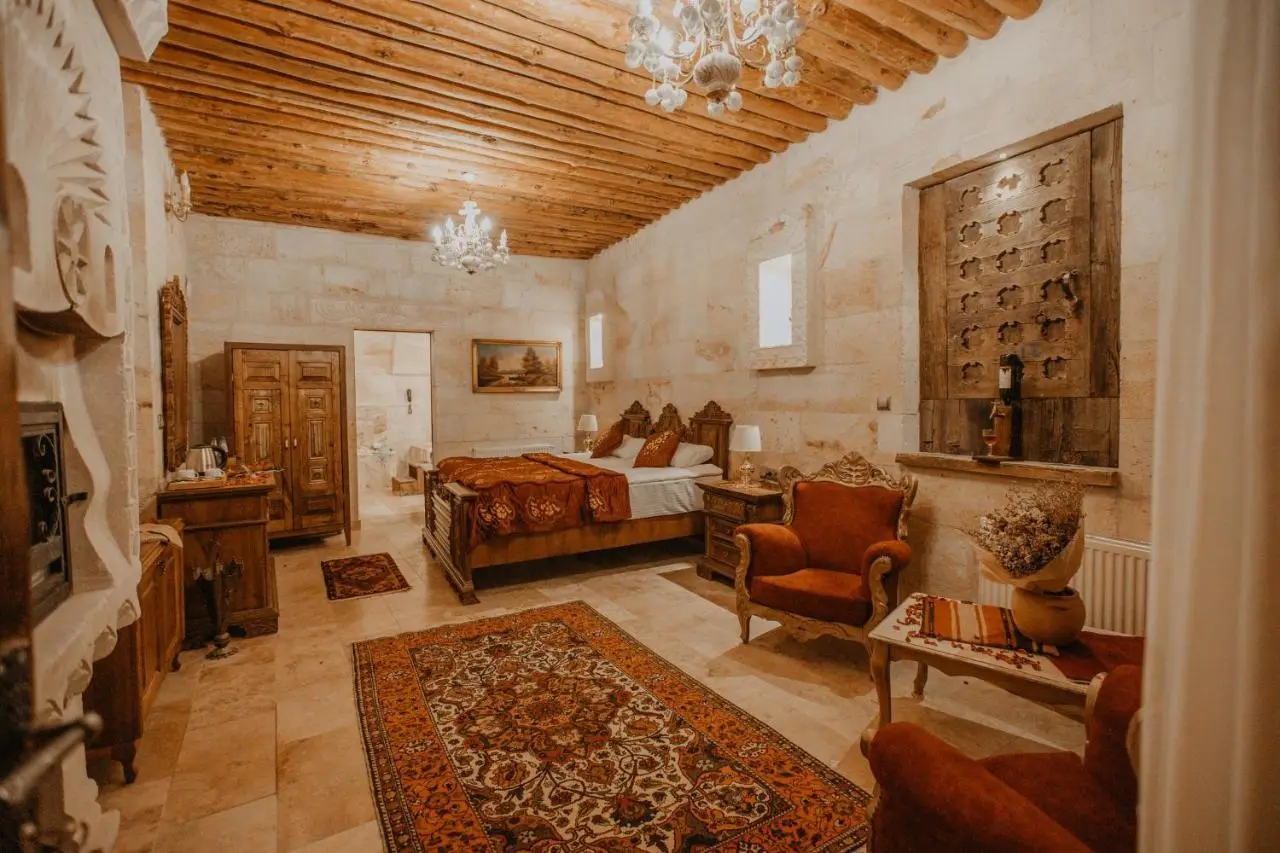 Serenus Cave Suites