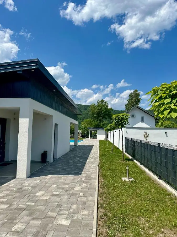 Unavis Residence