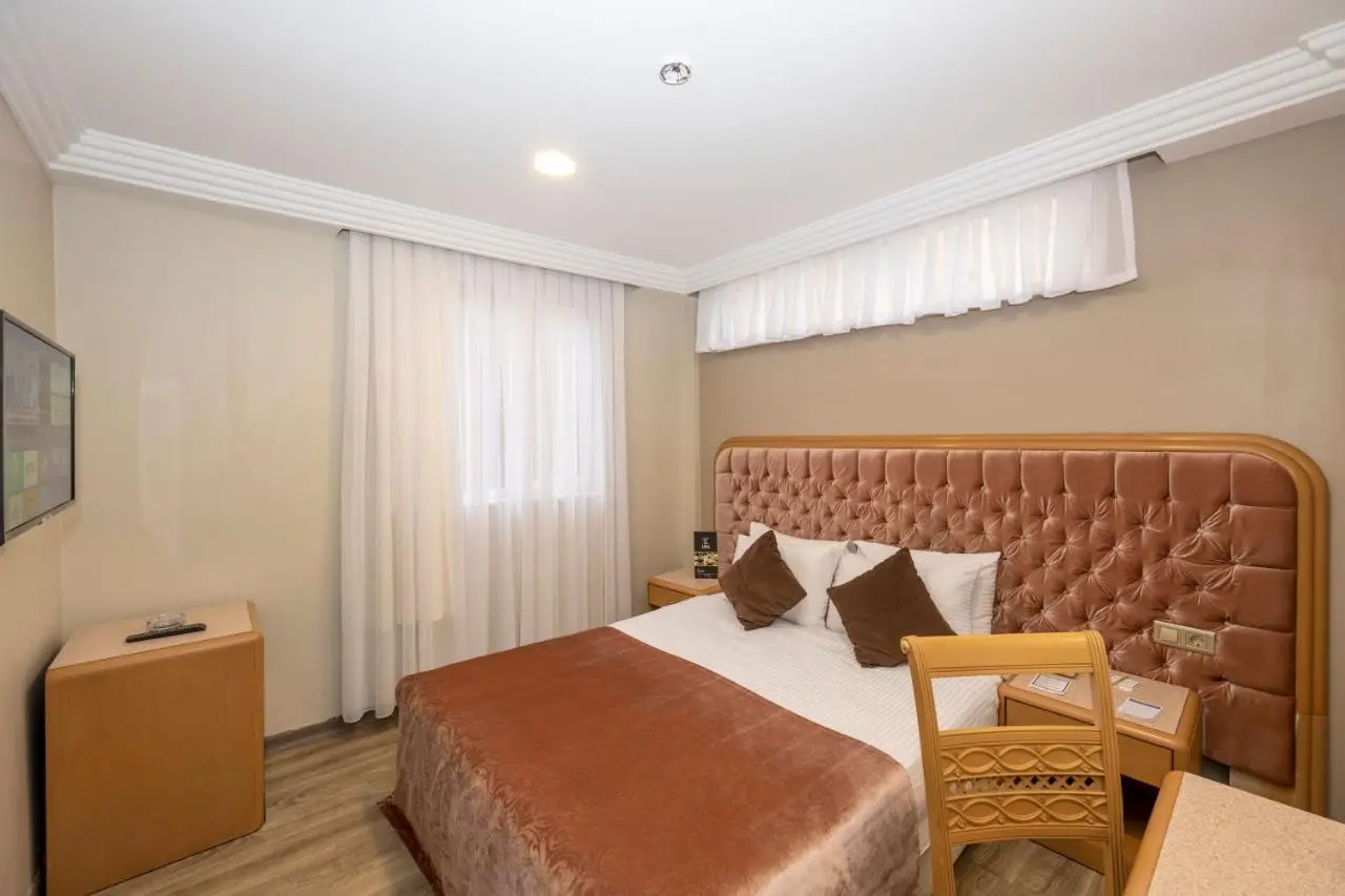 Grand Anka Hotel