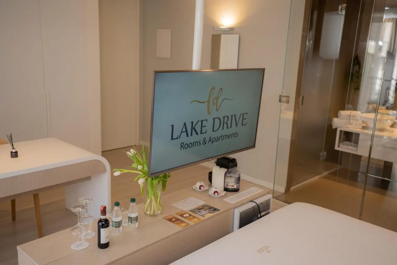 Lake Drive Rooms&Apartments