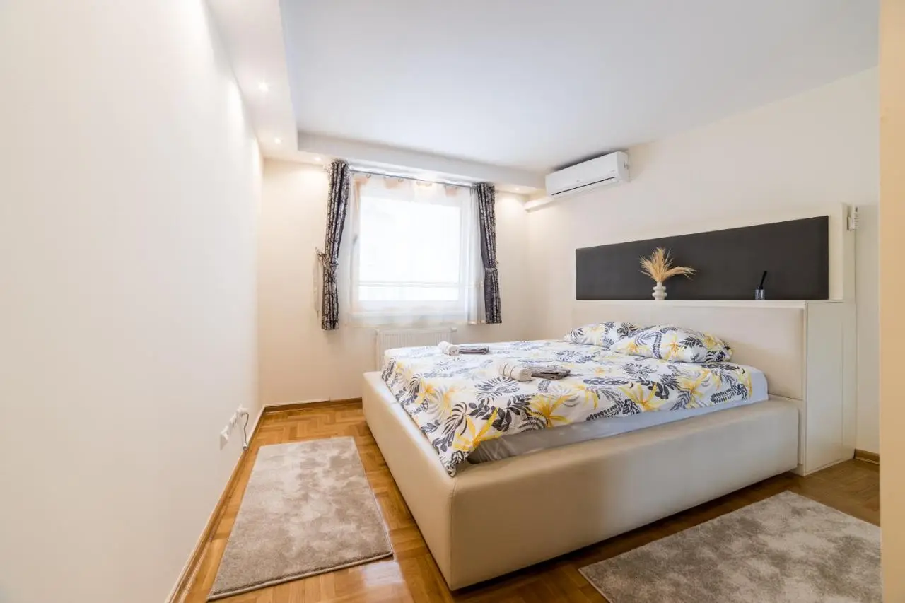 Skenderija Skyline Luxury- 2BR Apartment with Garage and Balcony