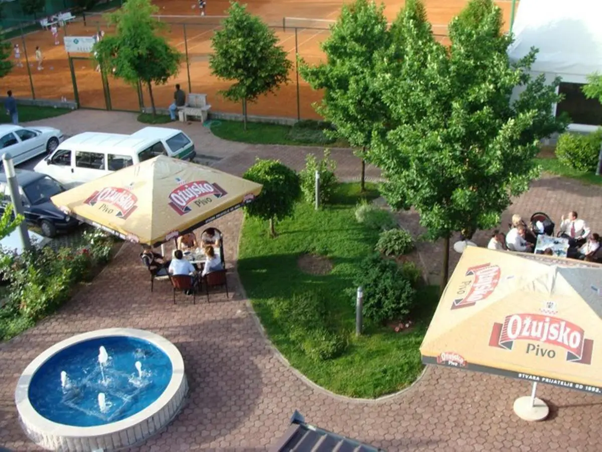 Hotel Delminium