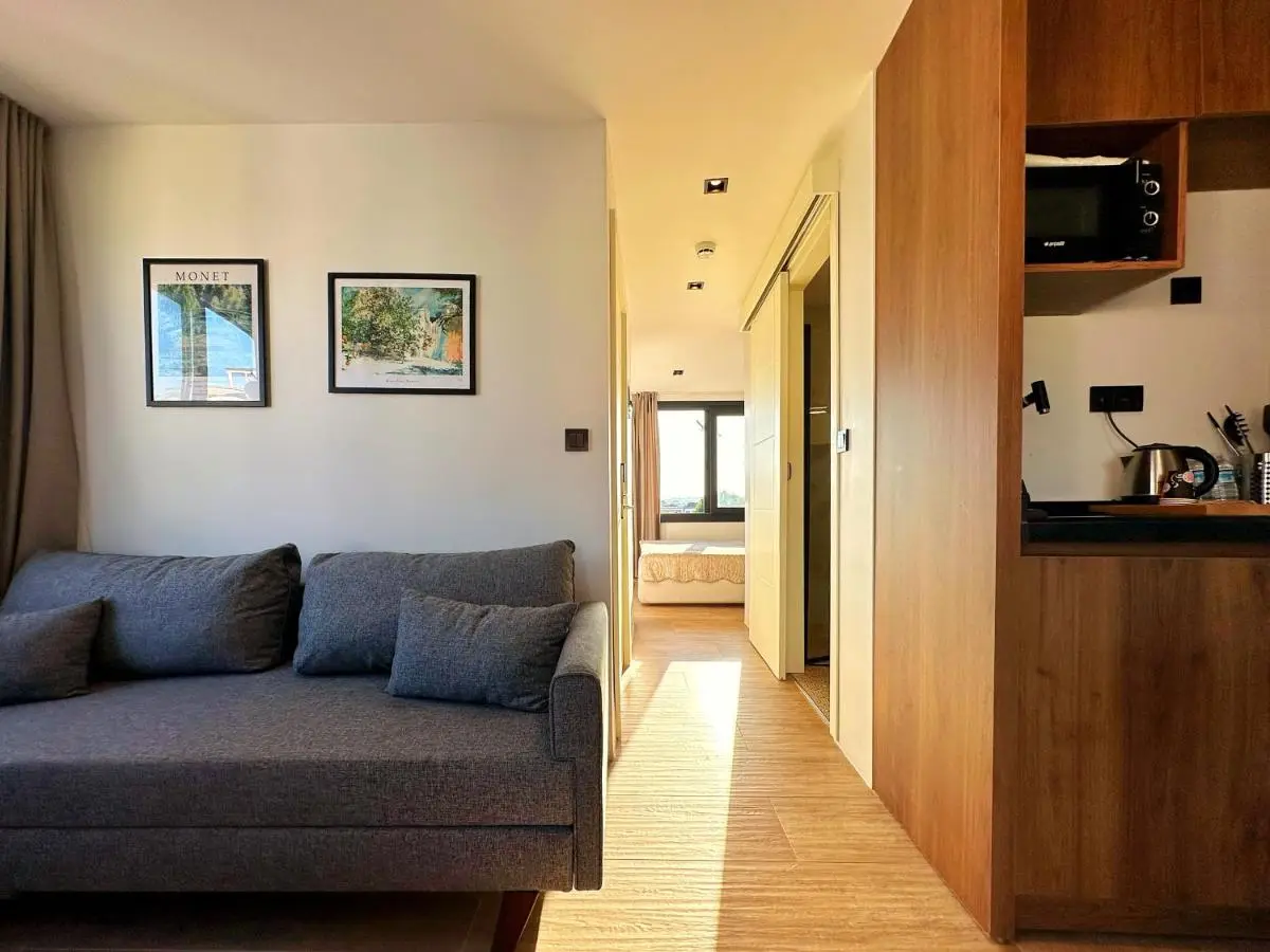 Sultan Pier Hotel