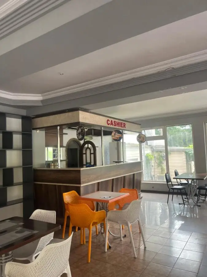 HOTEL L - Bakuri