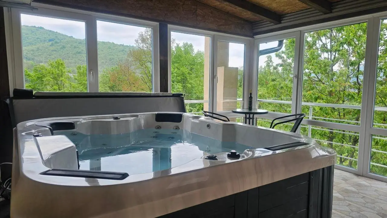 Villa Green Oasis Jakuzzi&Swimming Pool