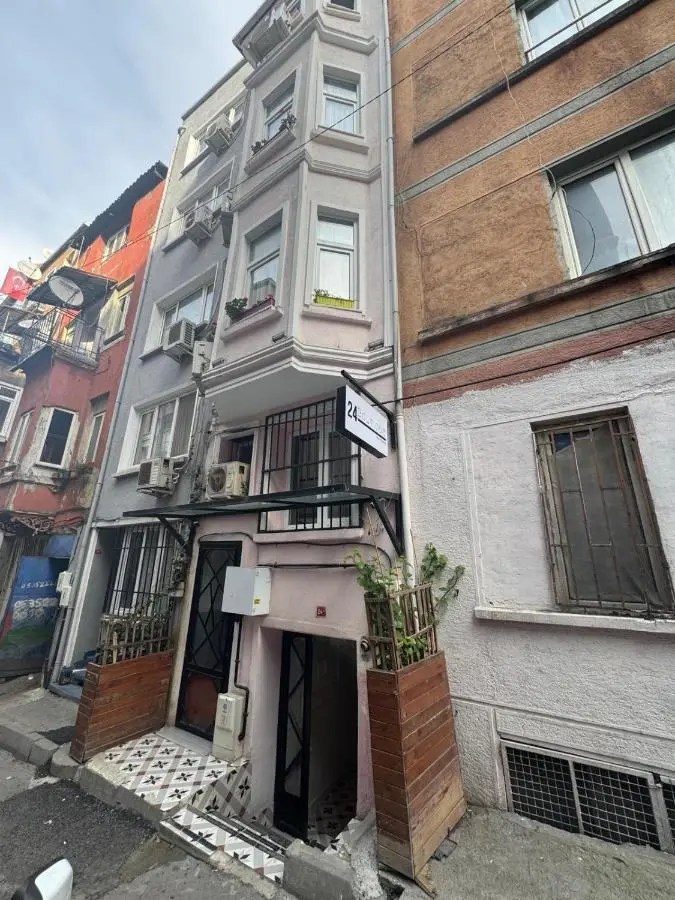 24 BOUTİQUE HOTEL