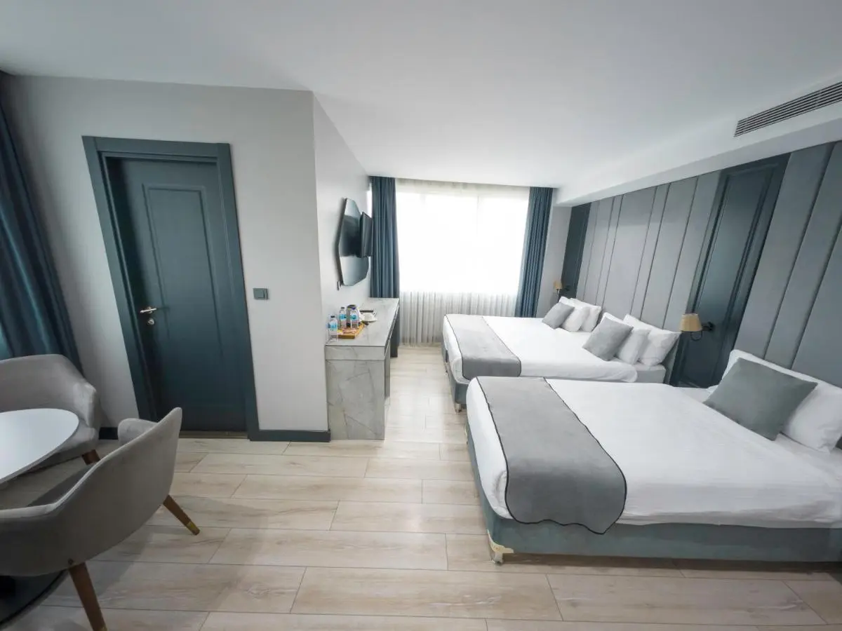 Express Plus Hotel