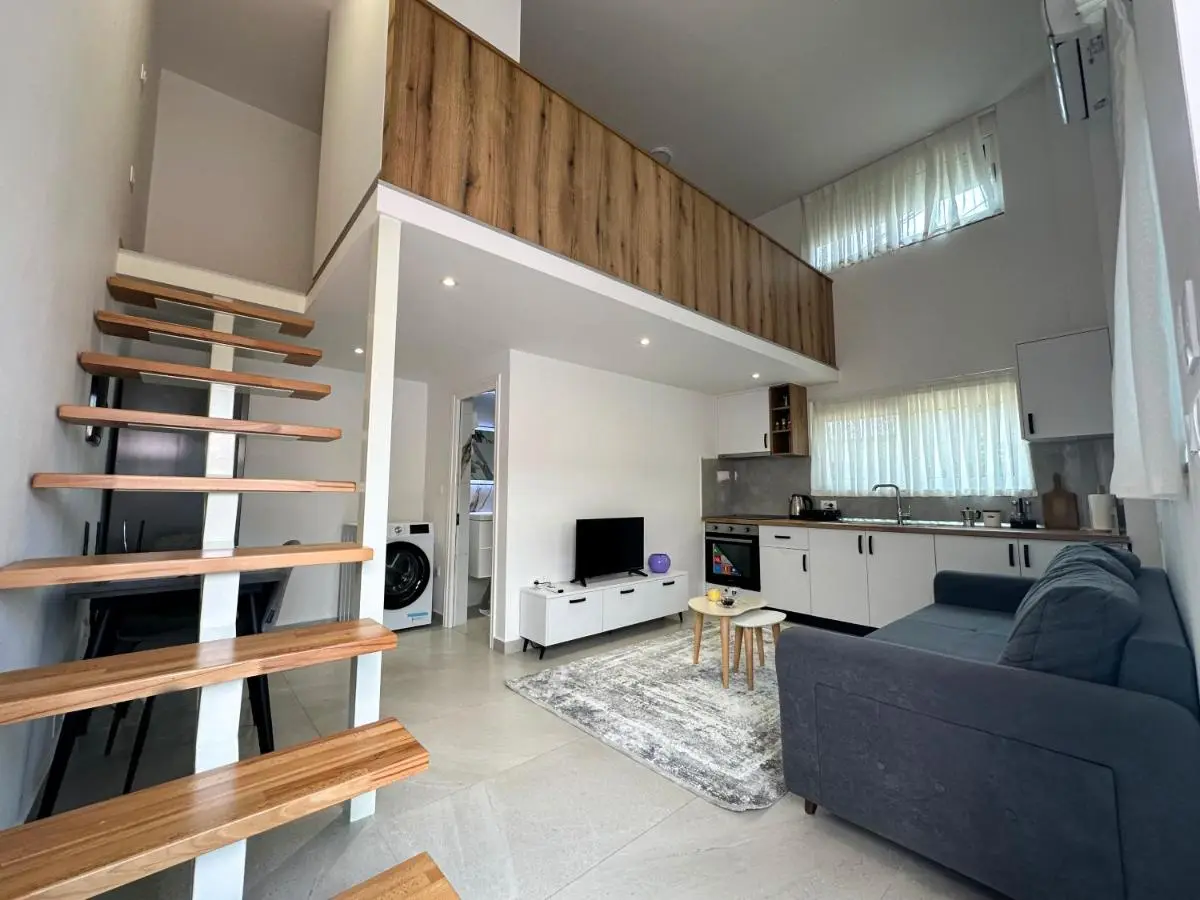 Home Select Tirana 2
