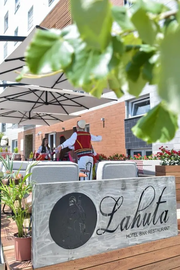 Hotel Lahuta