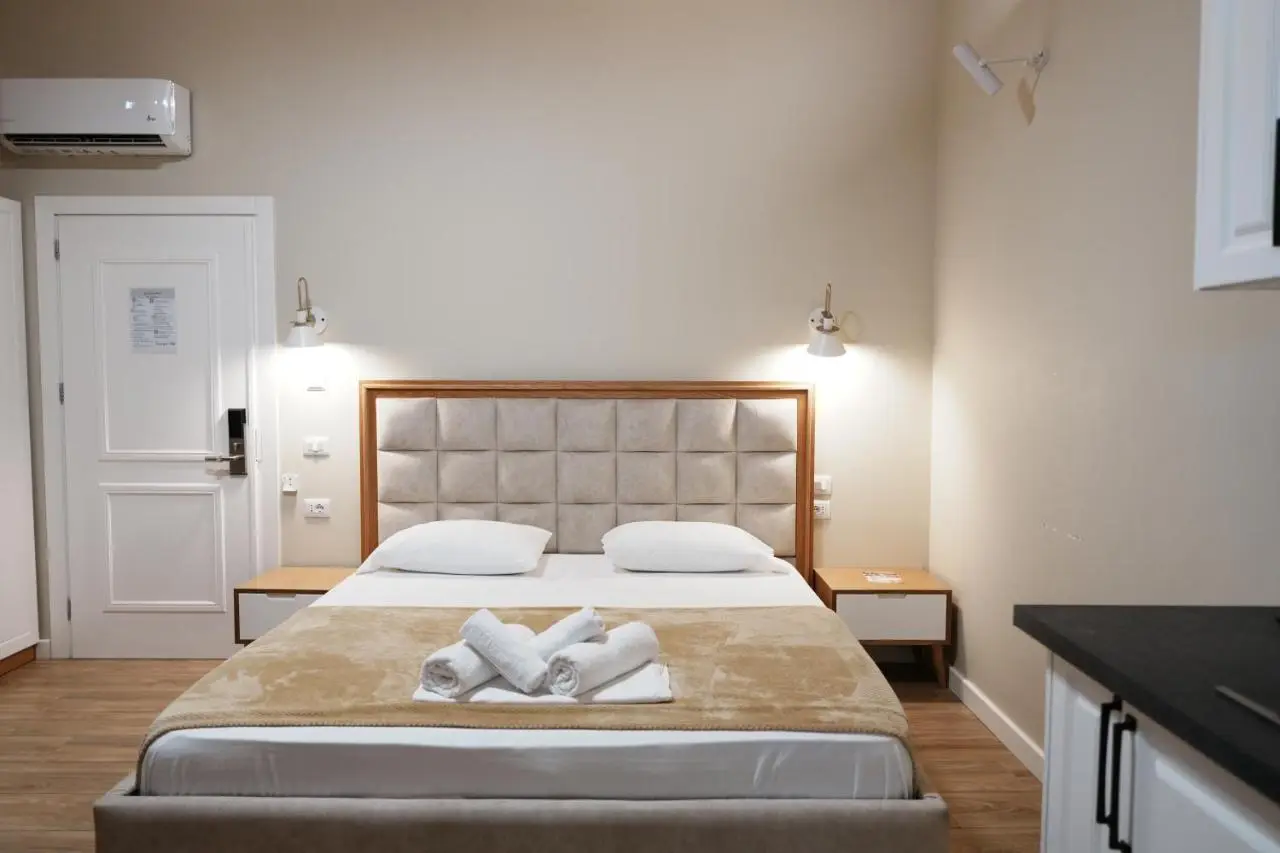 Arial Penthouse Suites