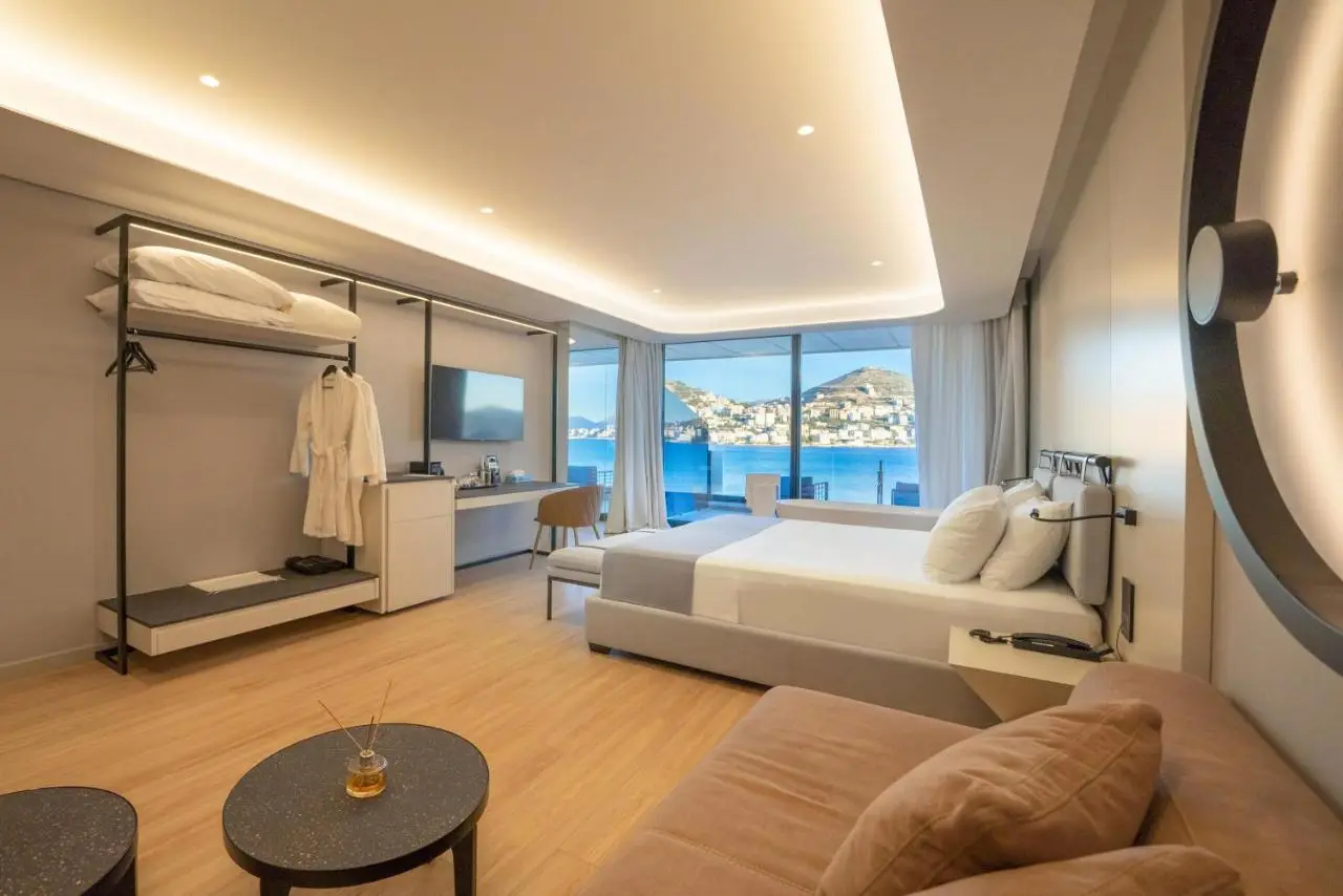 AlYACHT Premium Hotel
