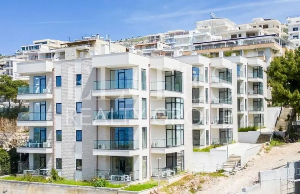 Beachfront Apartments- Horizon Residence