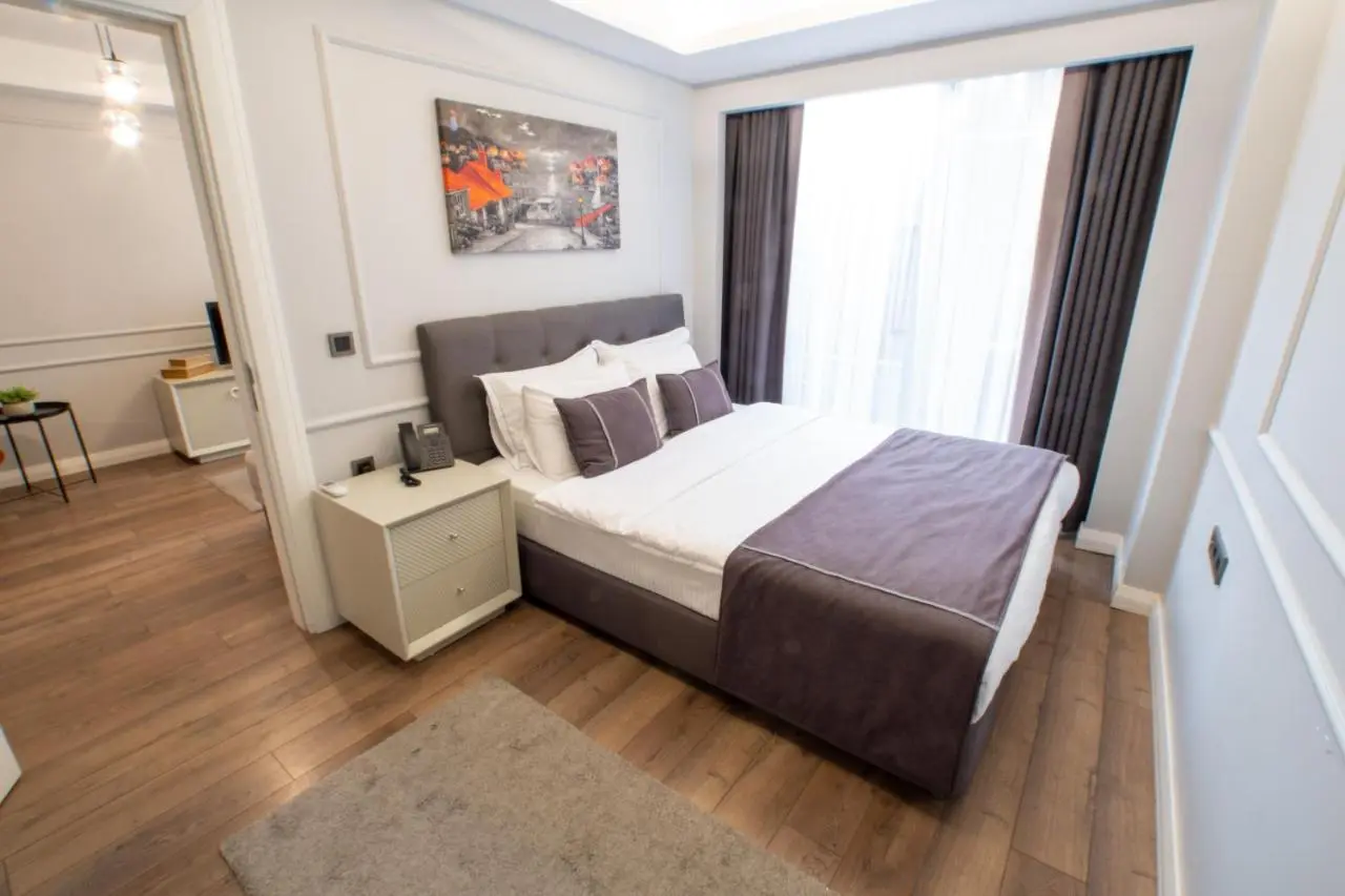 Myway Deluxe Hotel