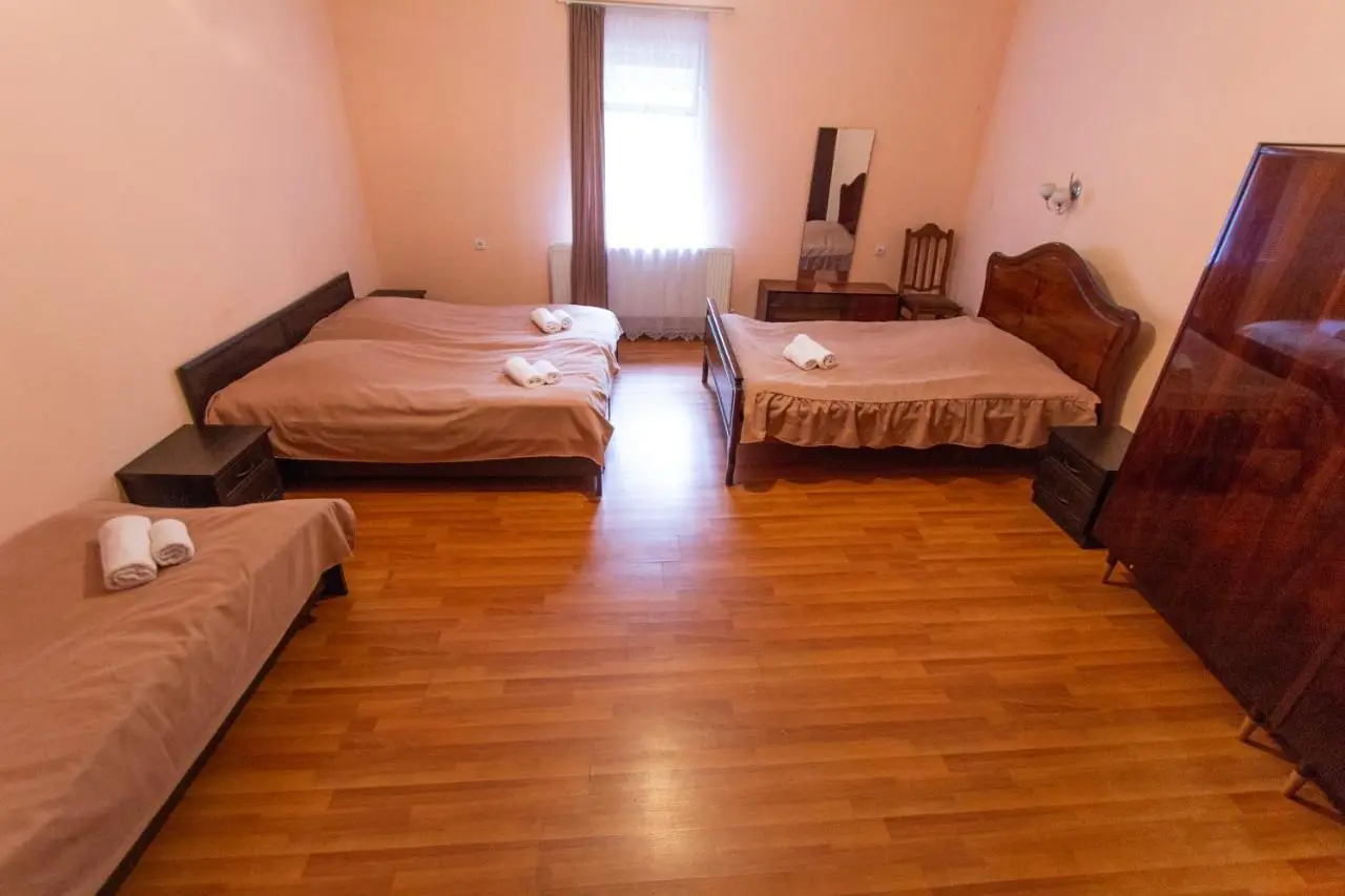 Eka&Nino GuestHouse