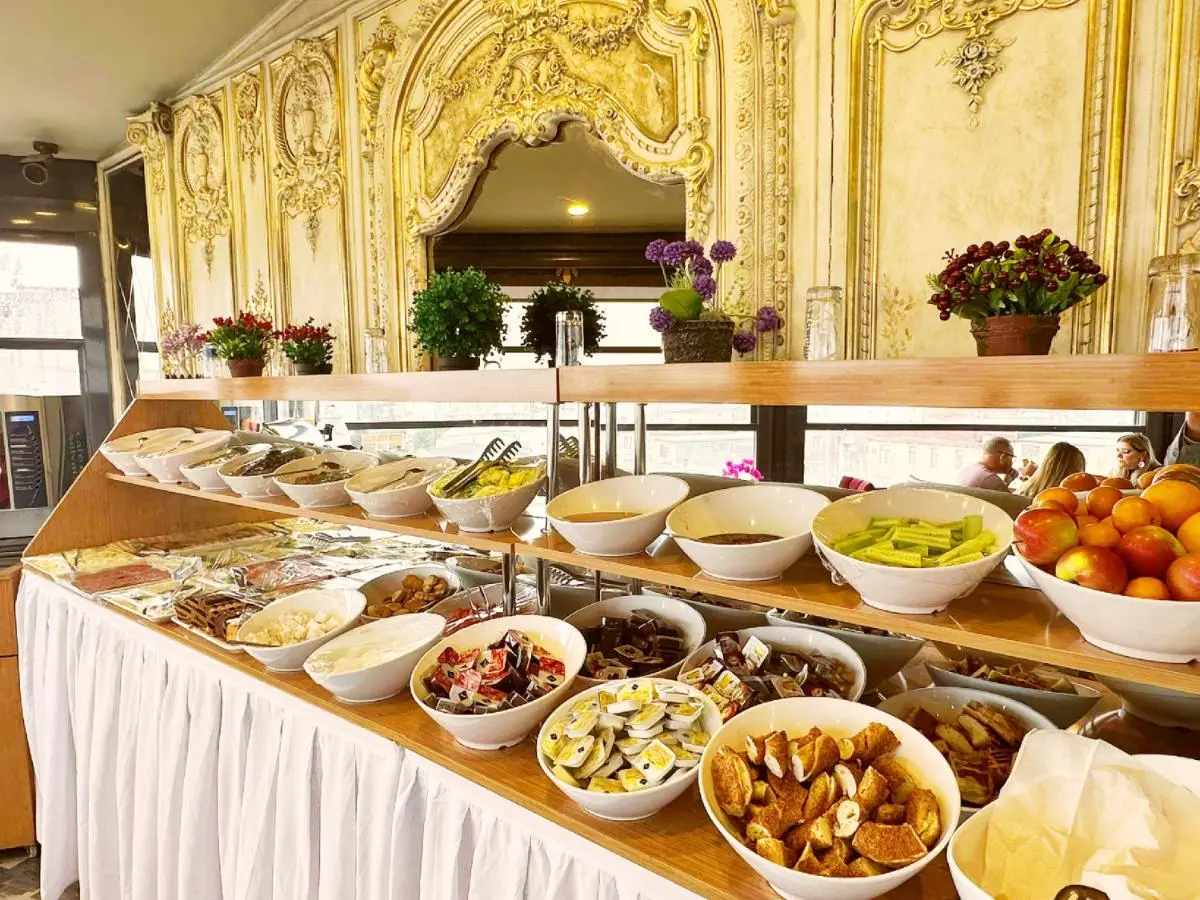 Golden Sand Hotel