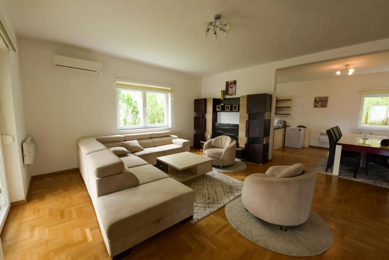 Villa Sarajevo 6
