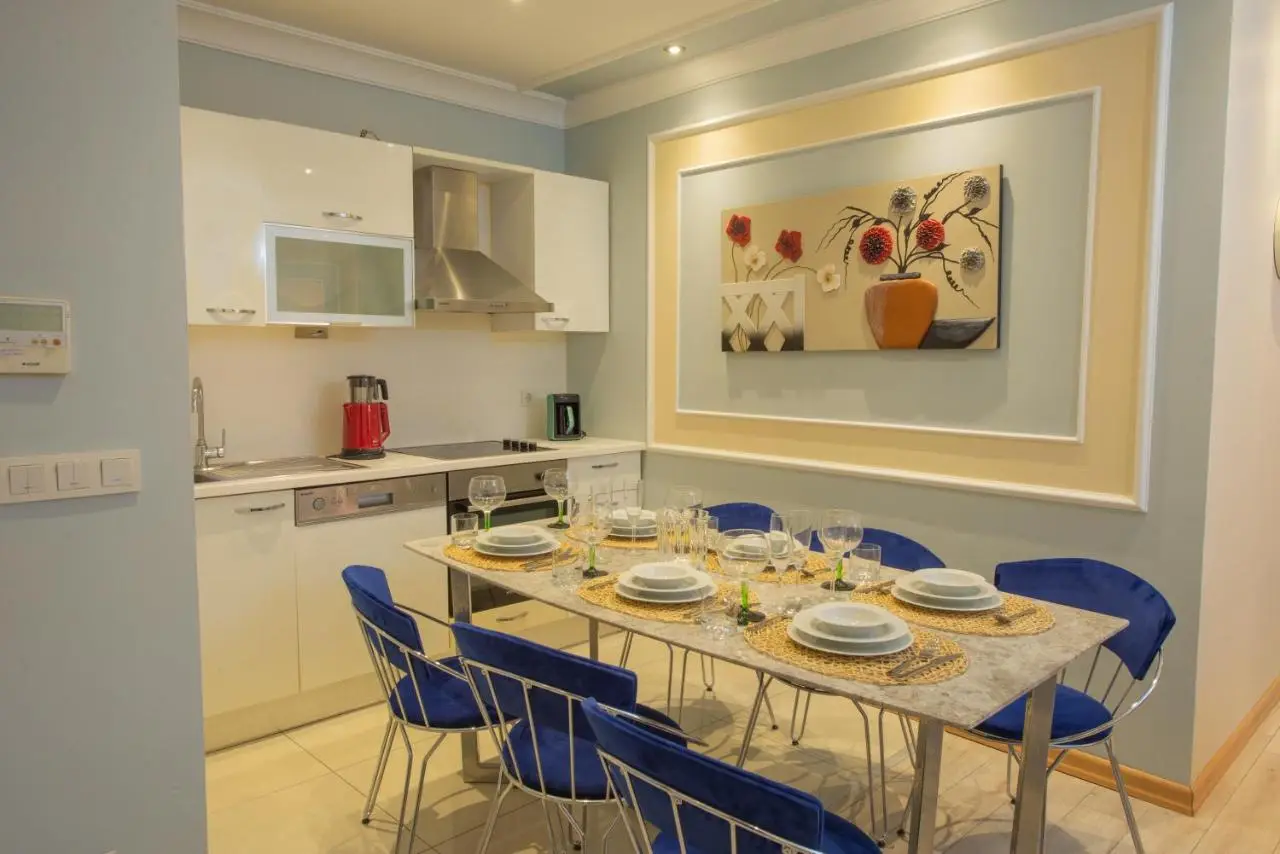 Three bedroom Duplex apartment with large terrace
