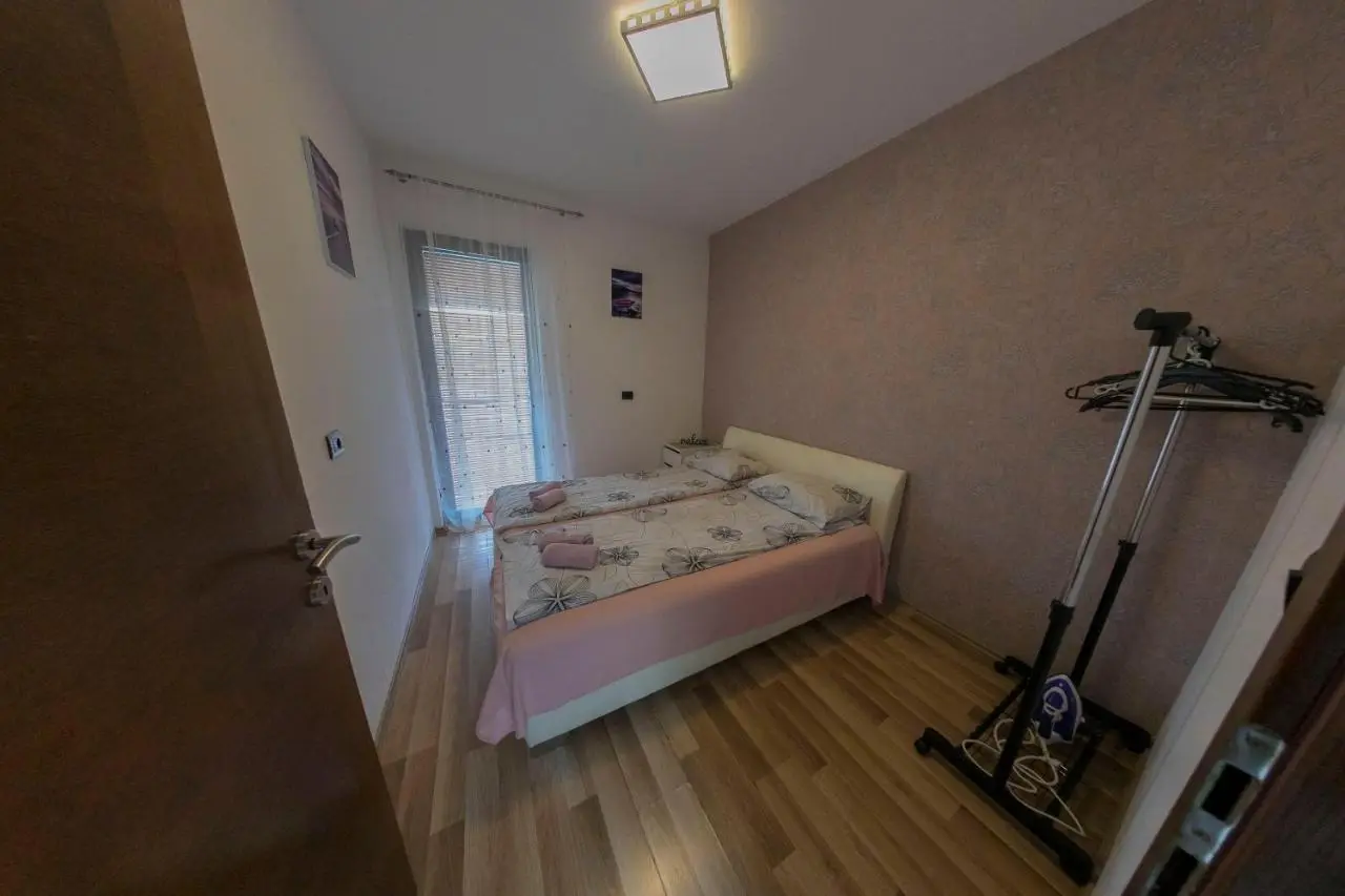 Holiday Homes Pozitiva