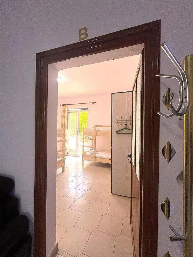 Old Beach Vlora Hostel
