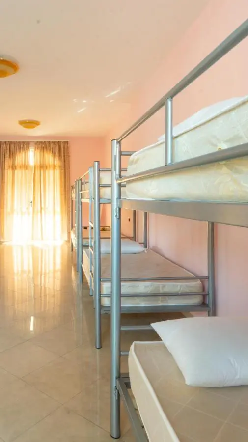Luckyshine hostel