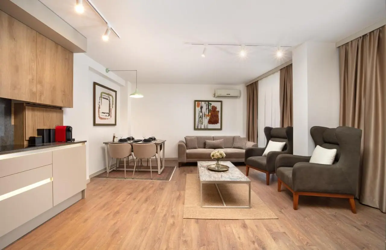 Marmada Suites