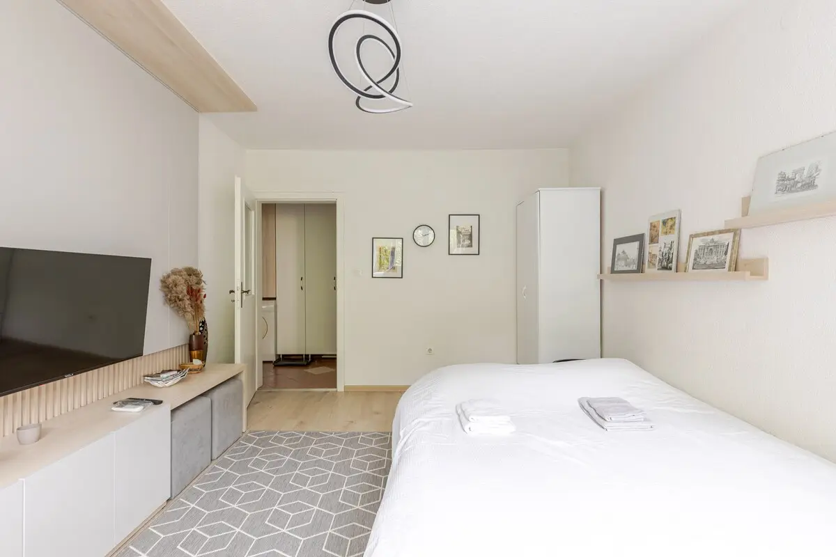 New place - Dr House