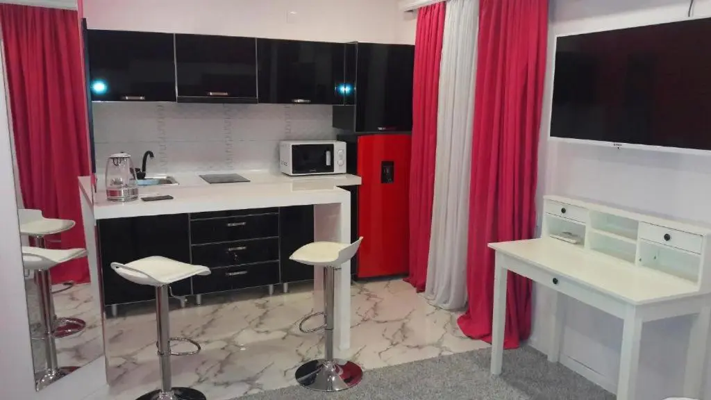 Hotel Lilo near Airport
