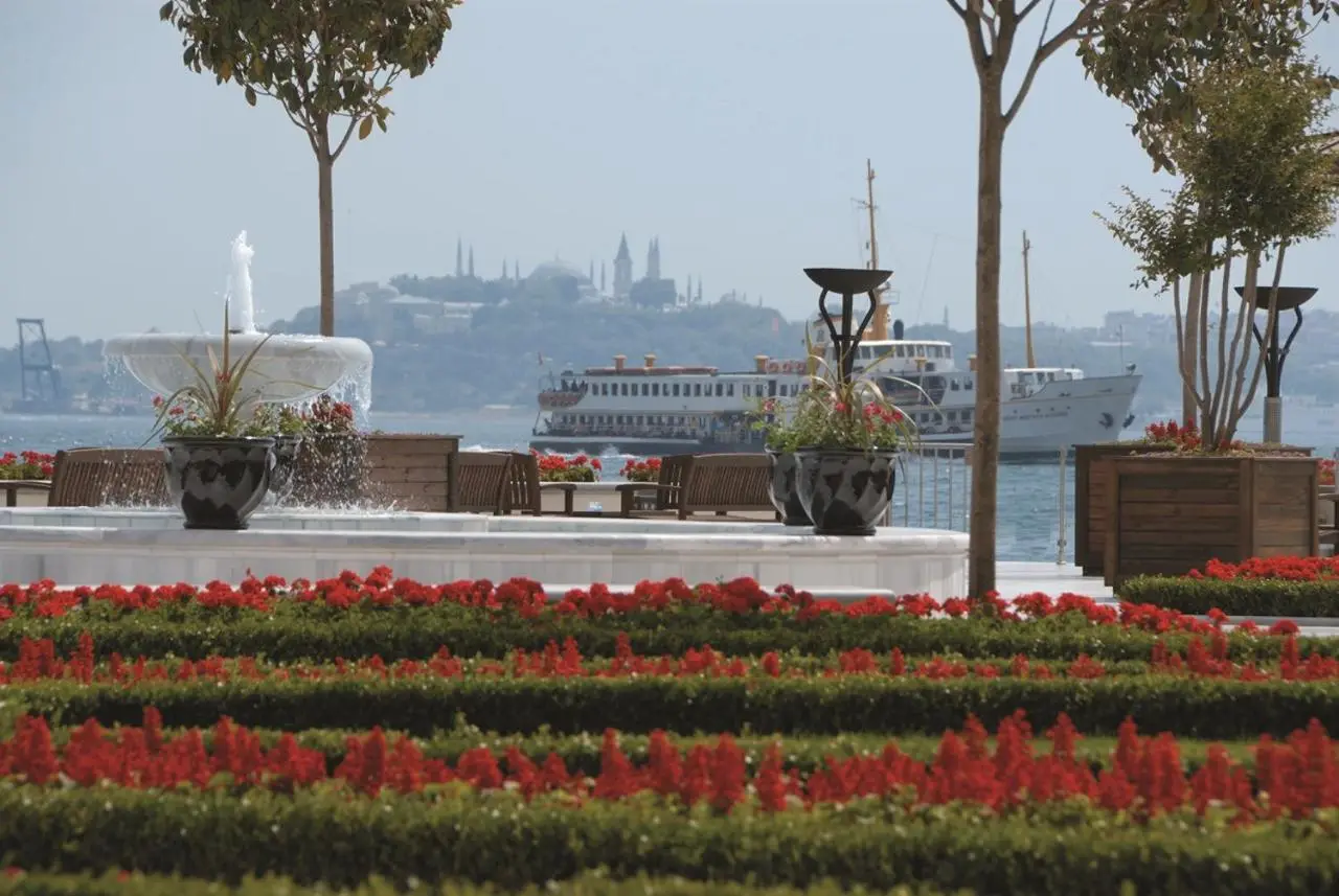 Four Seasons Hotel Istanbul at the Bosphorus