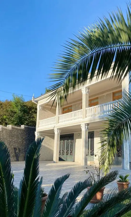 Green villa panorama