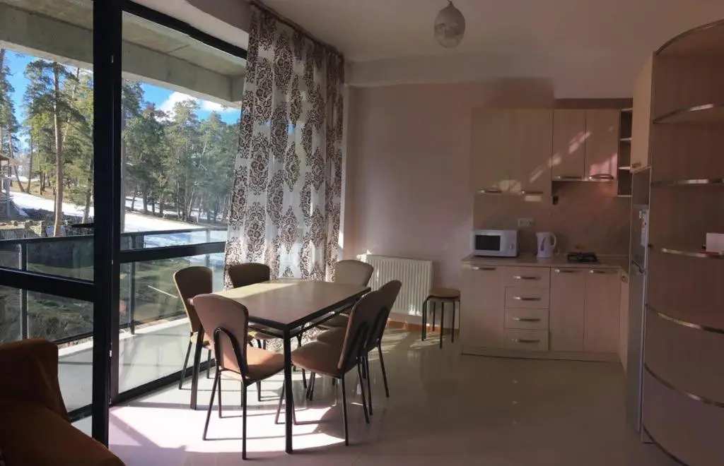 Apart 516 Bobline