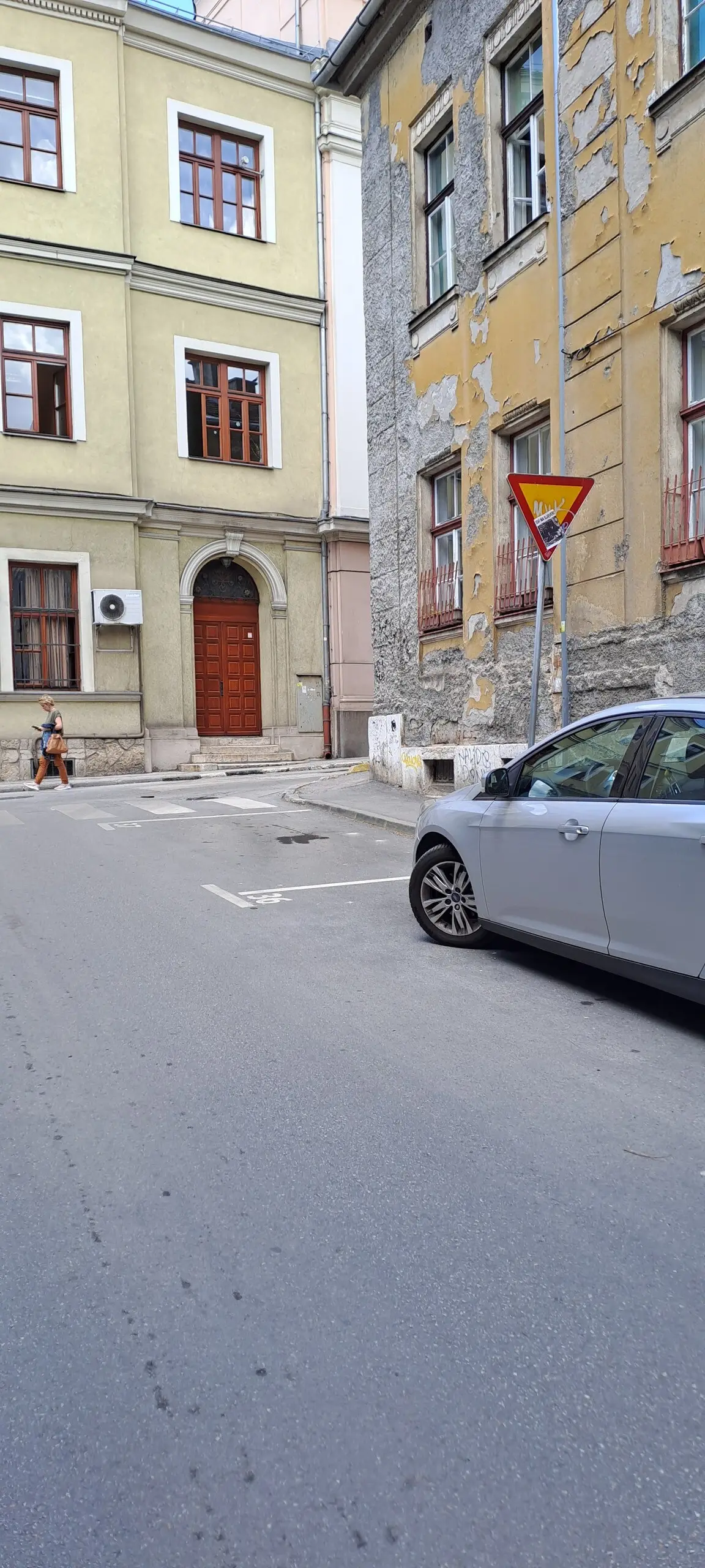 Cozy flat in central area right up Ferhadija St.