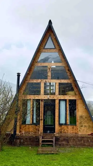A-frame mestia