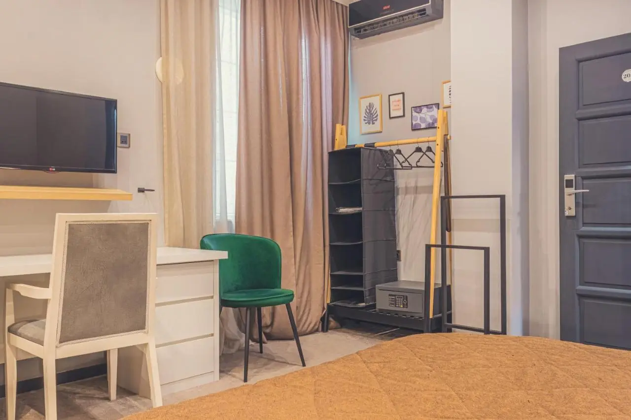 Maestro Hotel