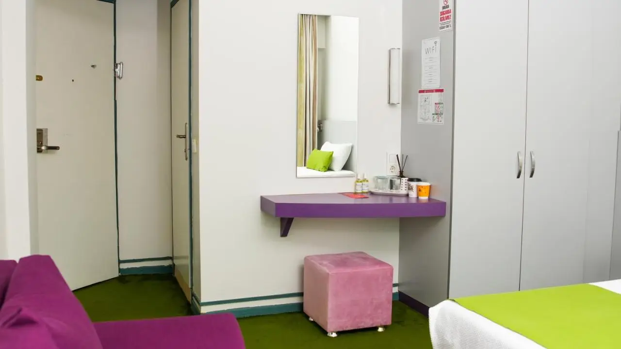 Mini Harem Hotel