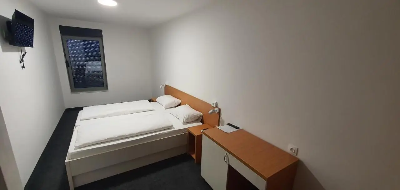 Hotel Rivero A&S