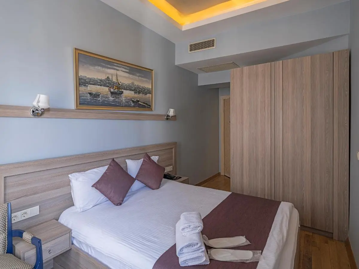 Ragip Pasha Apartments
