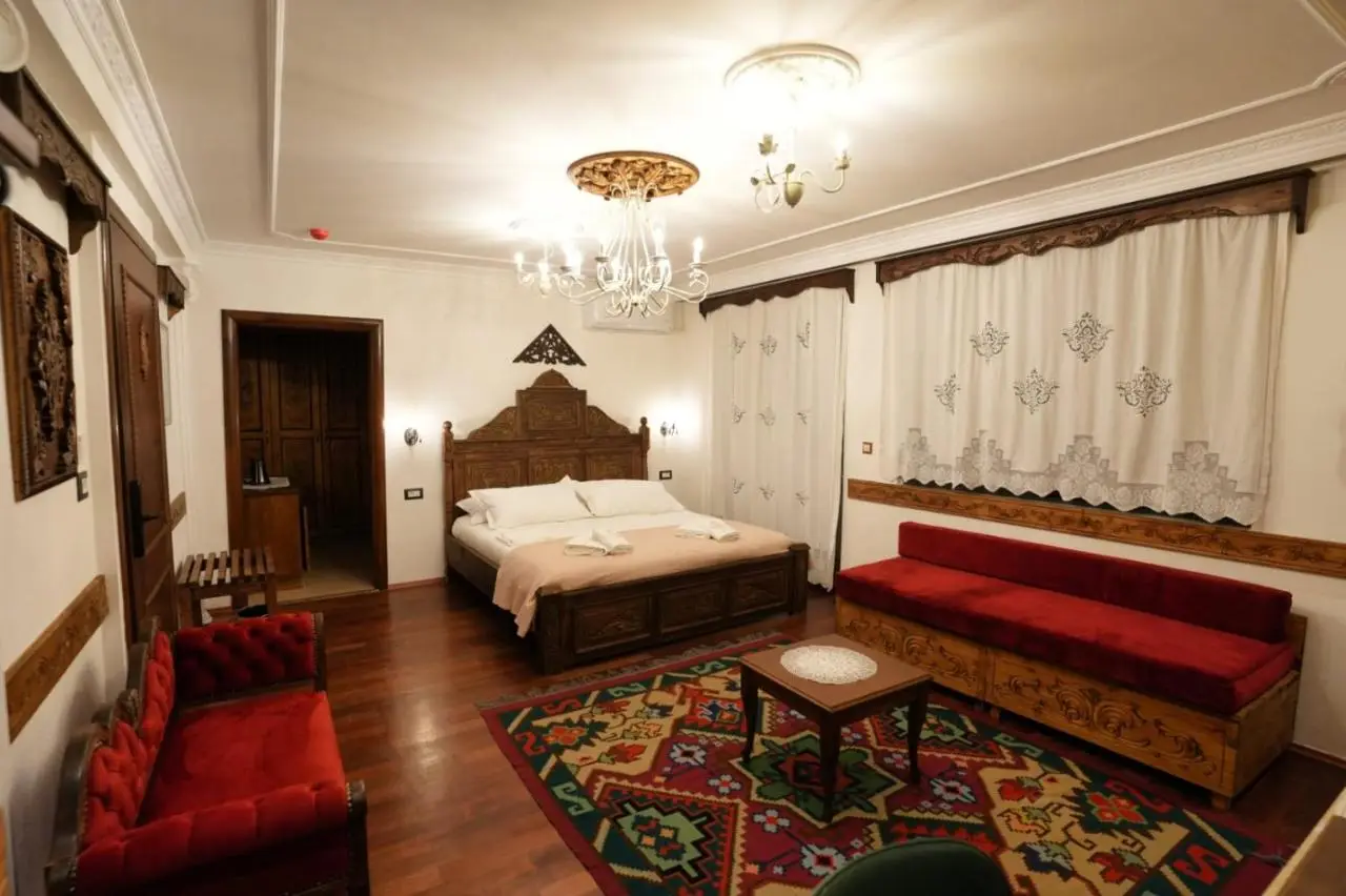 City Street Hotel
