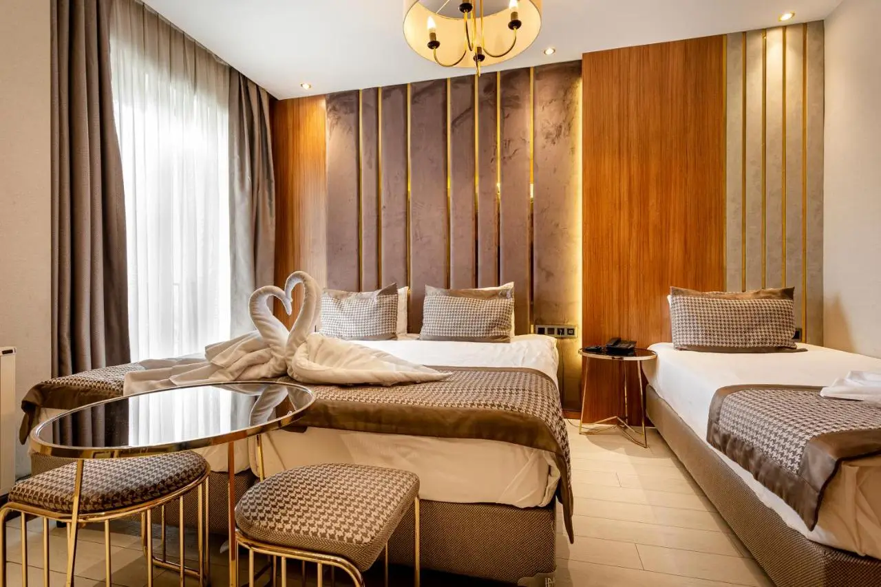 Santra Hotel