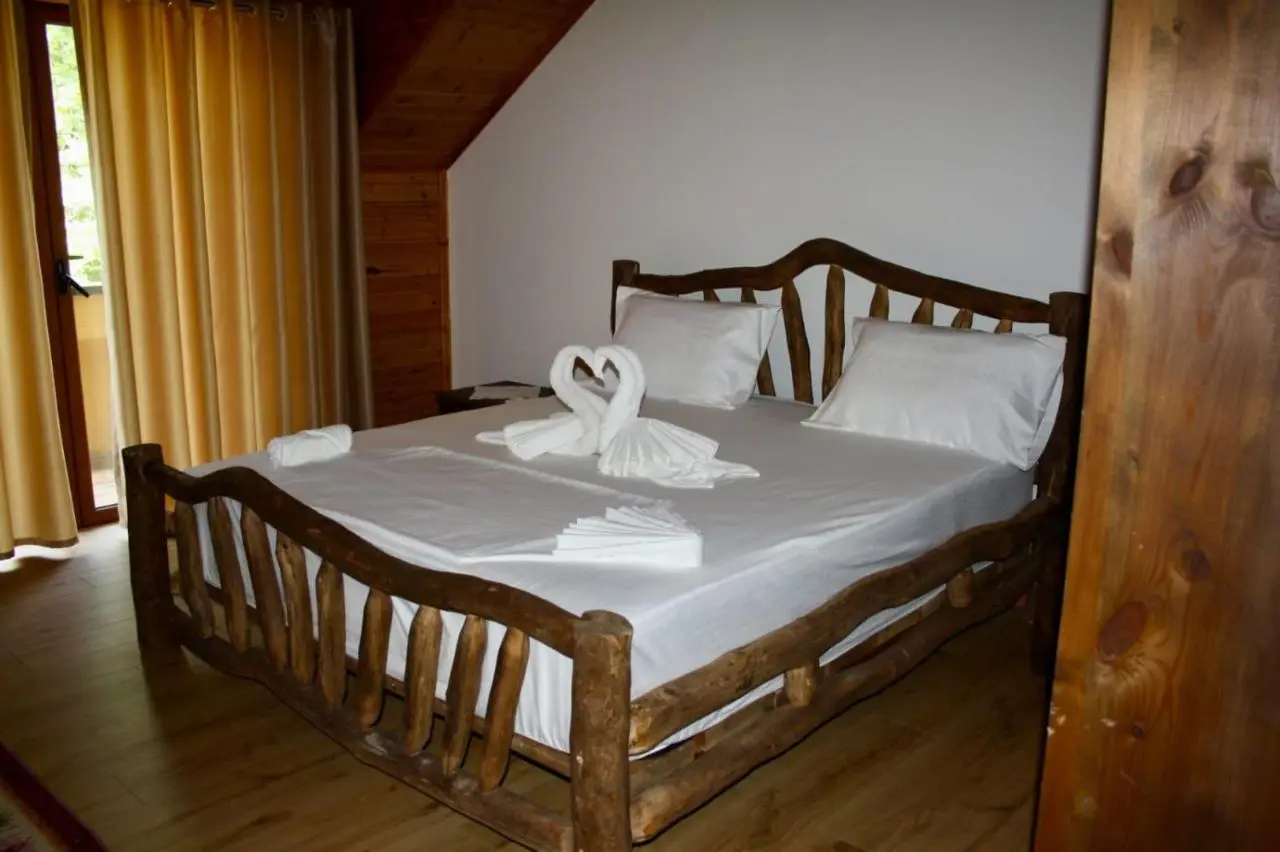 Bujtina Guri Hanit