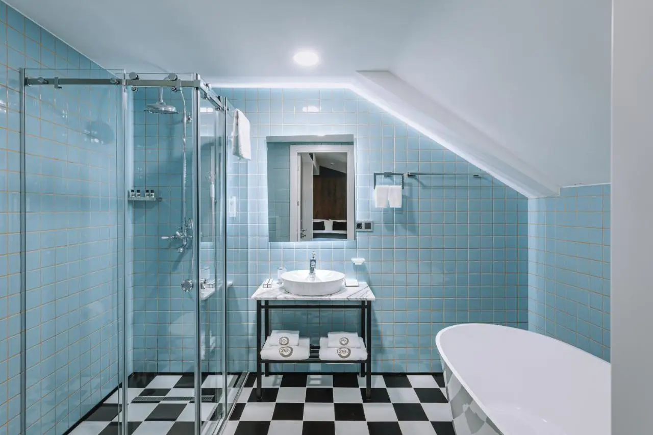 Hotel Twenties Tbilisi - Stay & Dine